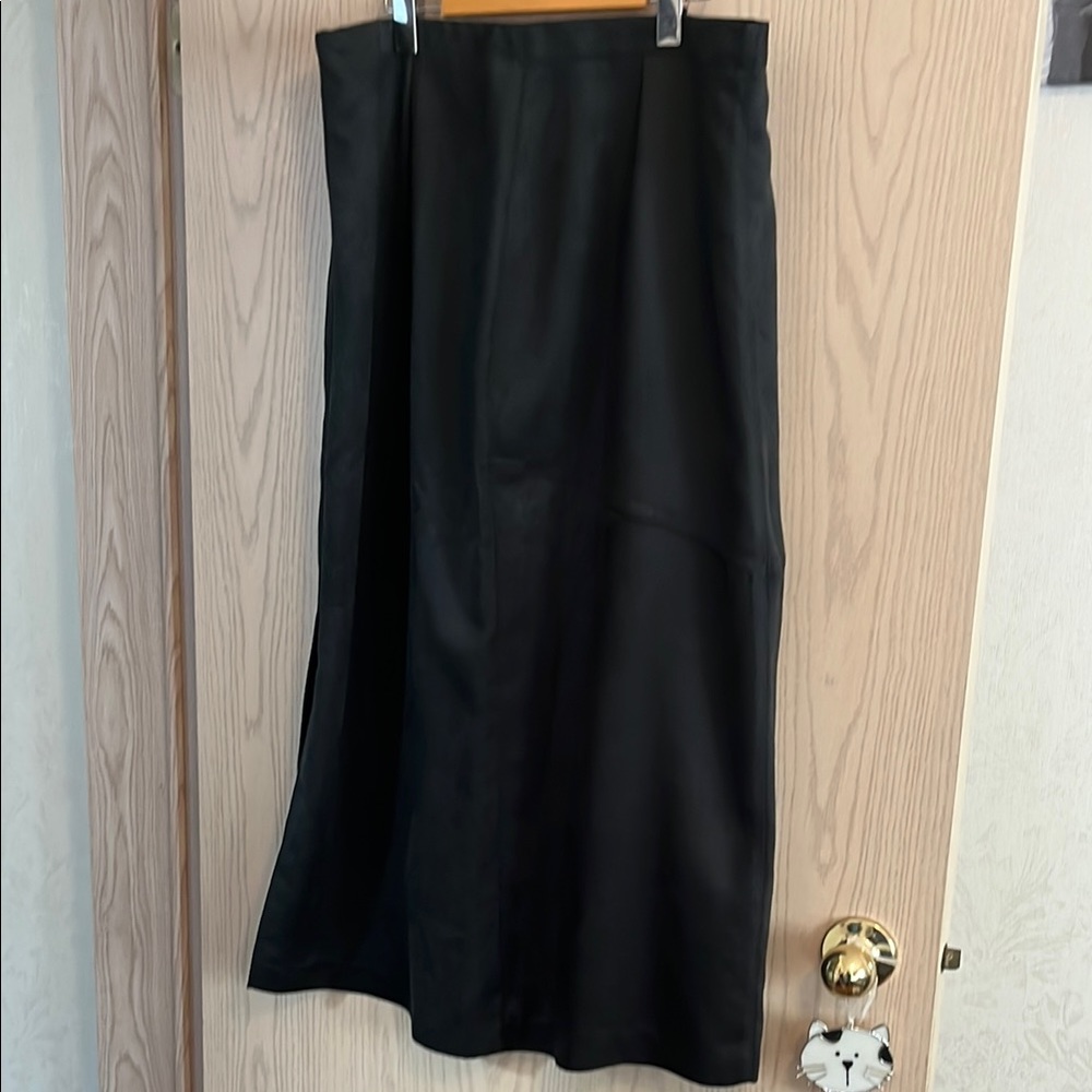 Elegant Dark Green Women's Skirt. Maxi size 18